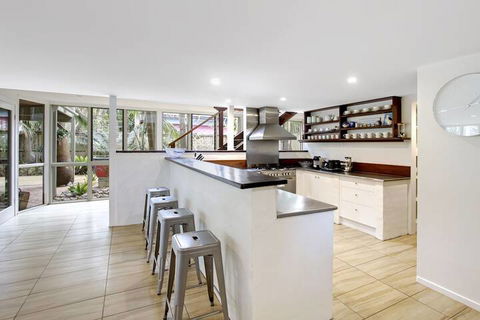 A Perfect Stay - Jimmy's Beach House - eAccommodation 4