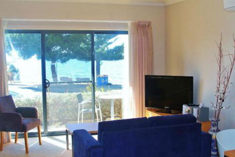 Pier Number 10 - eAccommodation 6