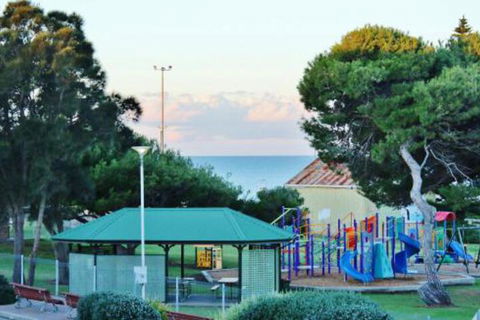 Pier Number 10 - eAccommodation 2