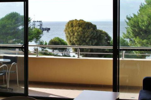 Pier Number 10 - eAccommodation 0