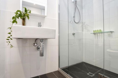 Aura On Flinders Serviced Apartments - eAccommodation 5