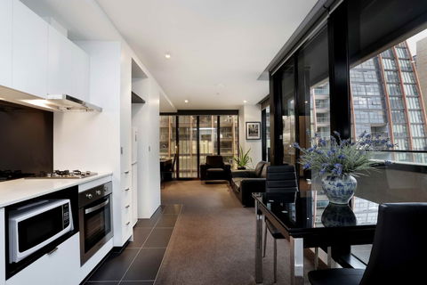 Aura On Flinders Serviced Apartments - eAccommodation 4