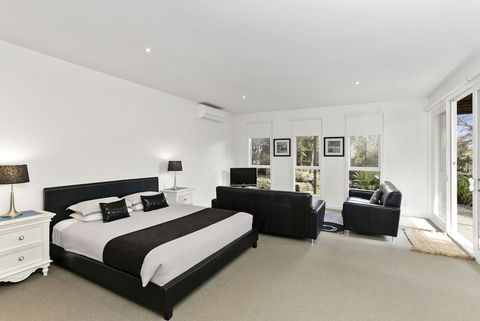 Anchors Beach House - eAccommodation 3
