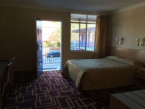 Ashfield Motor Inn - eAccommodation 3