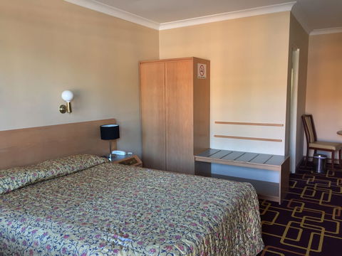 Ashfield Motor Inn - eAccommodation 2