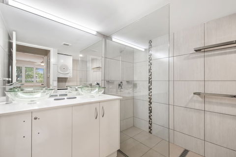 Alexandria Apartments - eAccommodation 4