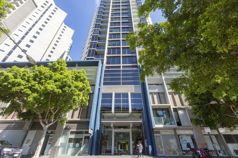 Apartments Melbourne Domain New Quay Docklands - eAccommodation 1