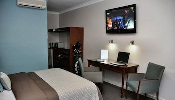 Pastoral Hotel Motel - eAccommodation 2