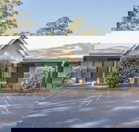 Motto Farm Motel - eAccommodation