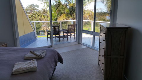 Ultimate Holiday Apartments - eAccommodation 4
