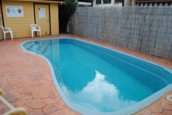 Anchorage Holiday Units - eAccommodation 0