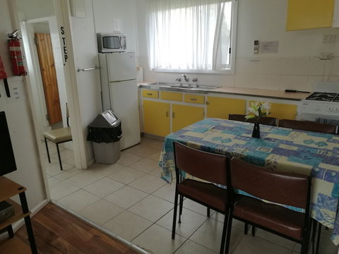 Anchorage Holiday Units - eAccommodation 6