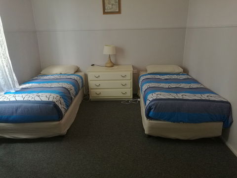 Anchorage Holiday Units - eAccommodation 4