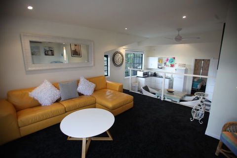 Amore At The Beach - eAccommodation 5