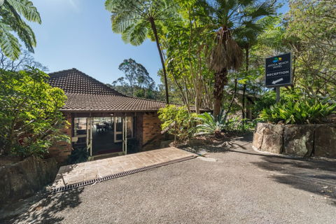 Avoca Beach Hotel - eAccommodation 3