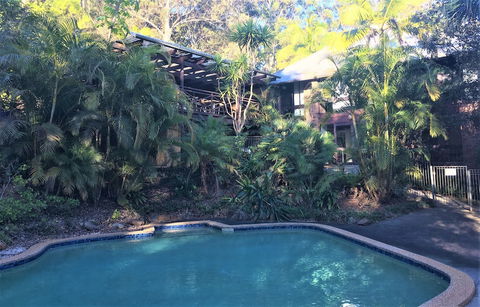 Avoca Beach Hotel - eAccommodation 2