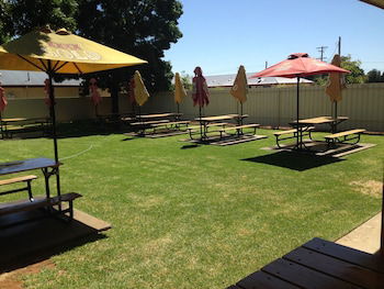 Coro Club Motel - eAccommodation 6