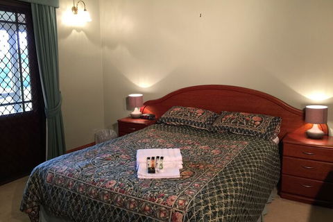 Relaxin - eAccommodation 1