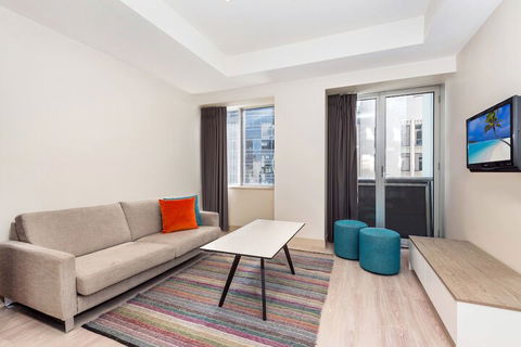 BreakFree On Collins - eAccommodation 5