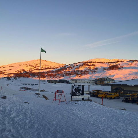 Man From Snowy River Hotel - eAccommodation 1