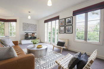 BOUTIQUE STAYS - Wellington Mews - eAccommodation 1