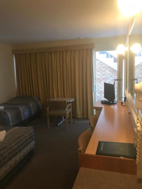 Gateway Motor Inn - eAccommodation 3