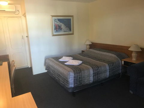 Gateway Motor Inn - eAccommodation 5
