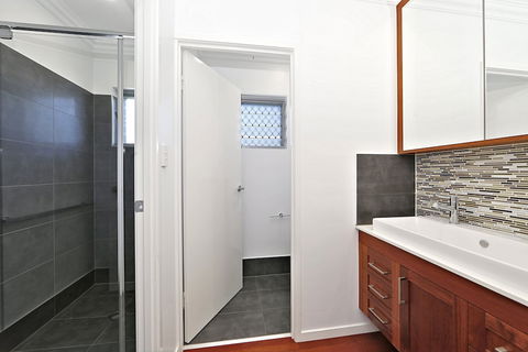 12th Tee Bed And Breakfast - eAccommodation 3