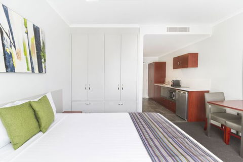 Abode Narrabundah - eAccommodation 3