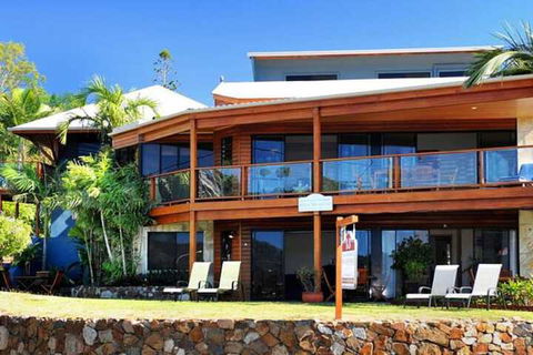 Airlie Waterfront Bed & Breakfast - eAccommodation 1