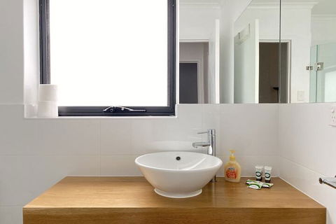 Atlantic West Beach Apartments - eAccommodation 3