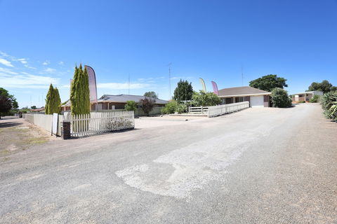 Moonta Bay Accommodation - eAccommodation 1