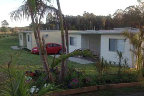 Australian Motor Homes Tourist Park - eAccommodation 1