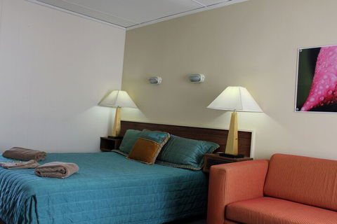Australian Motor Homes Tourist Park - eAccommodation 3