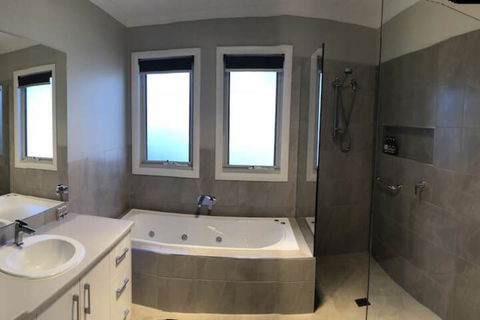 Abalina Cottages, Rotary Drive - eAccommodation 4