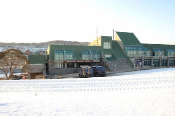 Perisher Valley Hotel - eAccommodation 6
