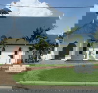 Kurrmine Beach Motel - eAccommodation