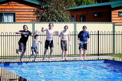 Riverglen Holiday Park - eAccommodation 0
