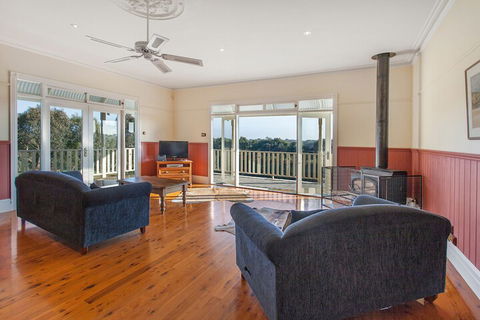 Hopkins River Homestead - Rejuvenate Stays - eAccommodation 6