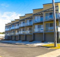 Seaspray Apartments - eAccommodation