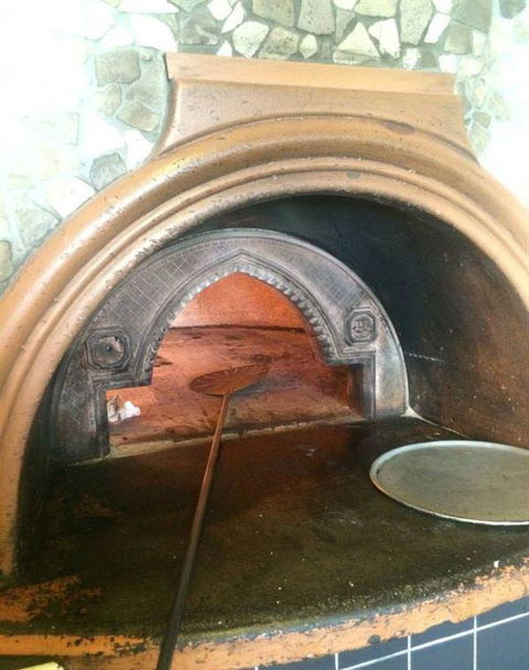 L'Olio Italian Kitchen - eAccommodation 5