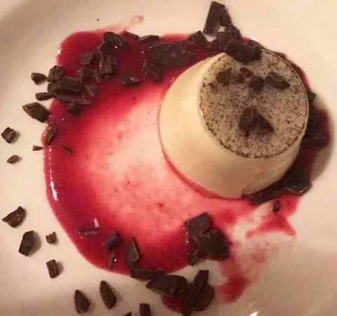 L'Olio Italian Kitchen - eAccommodation 7