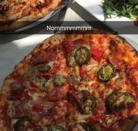Avoca Woodfire Pizza Cafe - eAccommodation