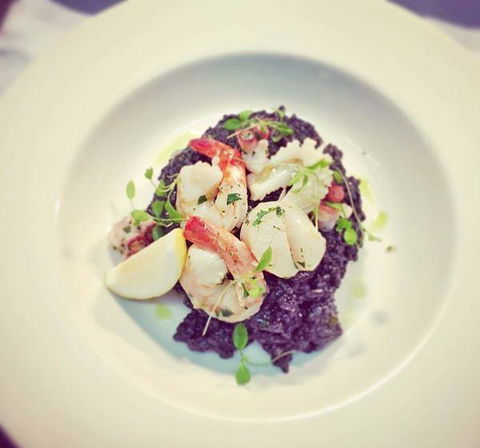 Annie's Provedore - eAccommodation 9