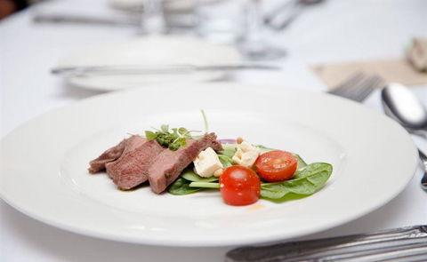 Annie's Provedore - eAccommodation 19