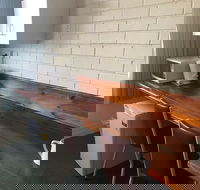 Charlies Chickens - eAccommodation