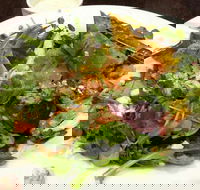 Downs Hotel - eAccommodation