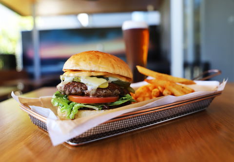 Heads Of Noosa Brewing Co. - eAccommodation 1