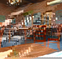 Oliver's Real Food - eAccommodation