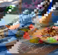 Mr Giraffe - eAccommodation